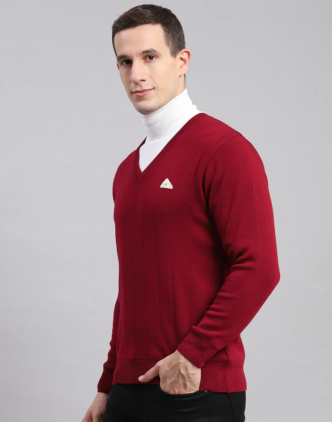 Men Maroon Solid V Neck Full Sleeve Sweaters/Pullovers - Image 4