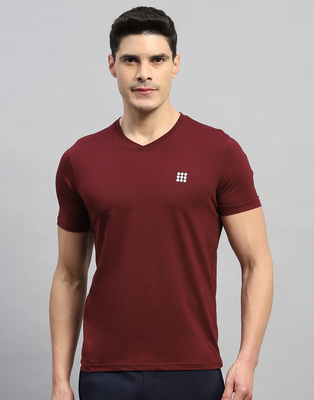Rock.it Men Maroon Solid V Neck Half Sleeve T-Shirt - Image 3