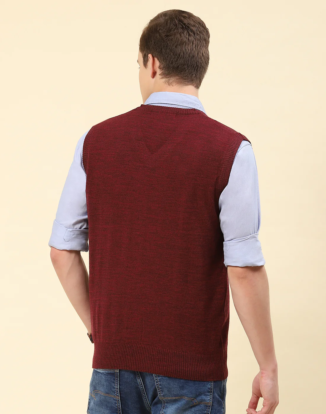 Men Maroon Solid V Neck Sleeveless Sweater - Image 5