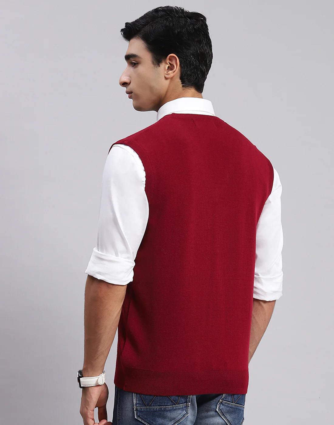 Men Maroon Solid V Neck Sleeveless Sweaters/Pullovers - Image 5