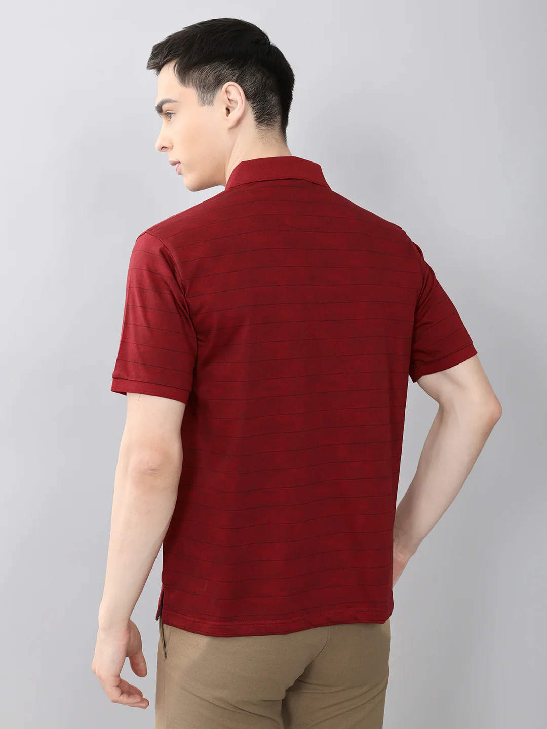 Men Maroon Stripe Collar Half Sleeve T-Shirt - Image 4