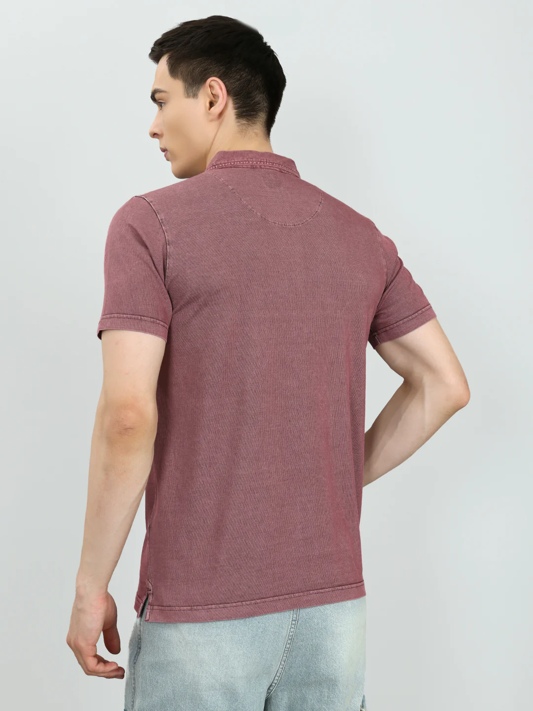 Men Mauve Solid Collar Half Sleeve T-Shirt - Image 5