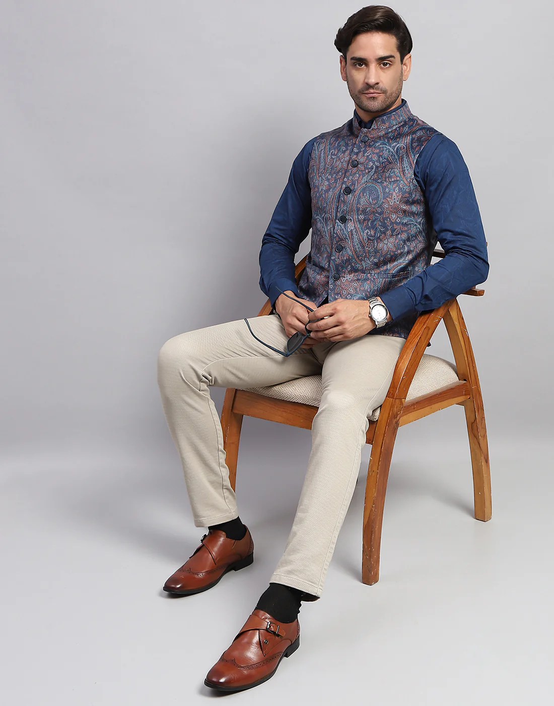 Men Multicolor Floral Print Band Collar Sleeveless Nehru Jacket - Image 2