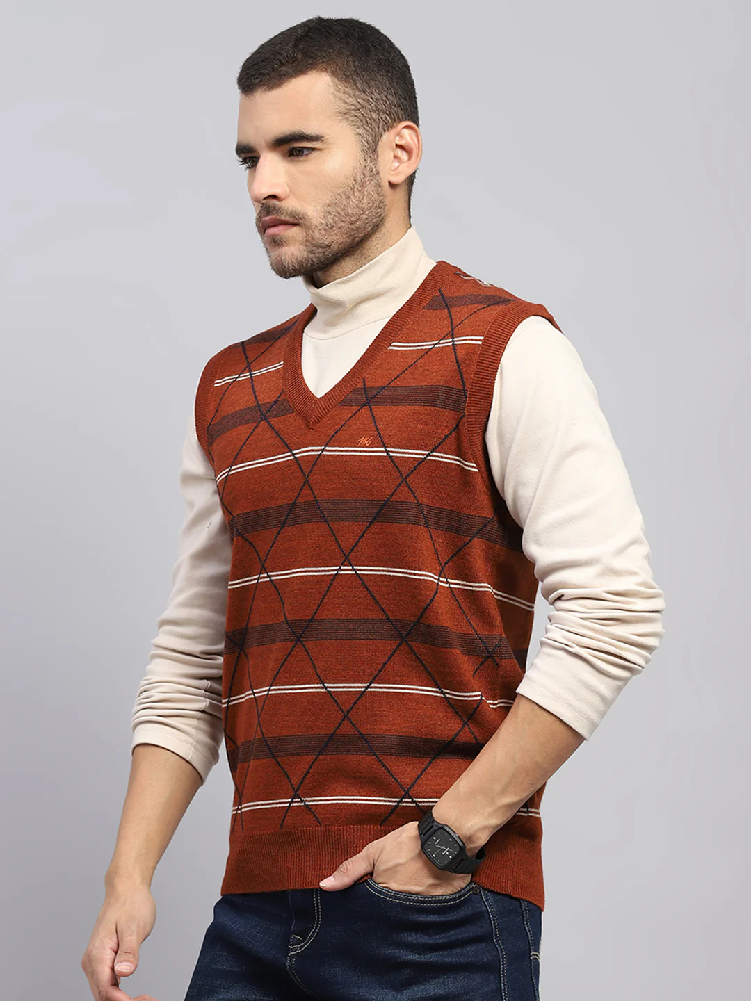 Men Multicolor Printed V Neck Sleeveless Sweater - Image 3