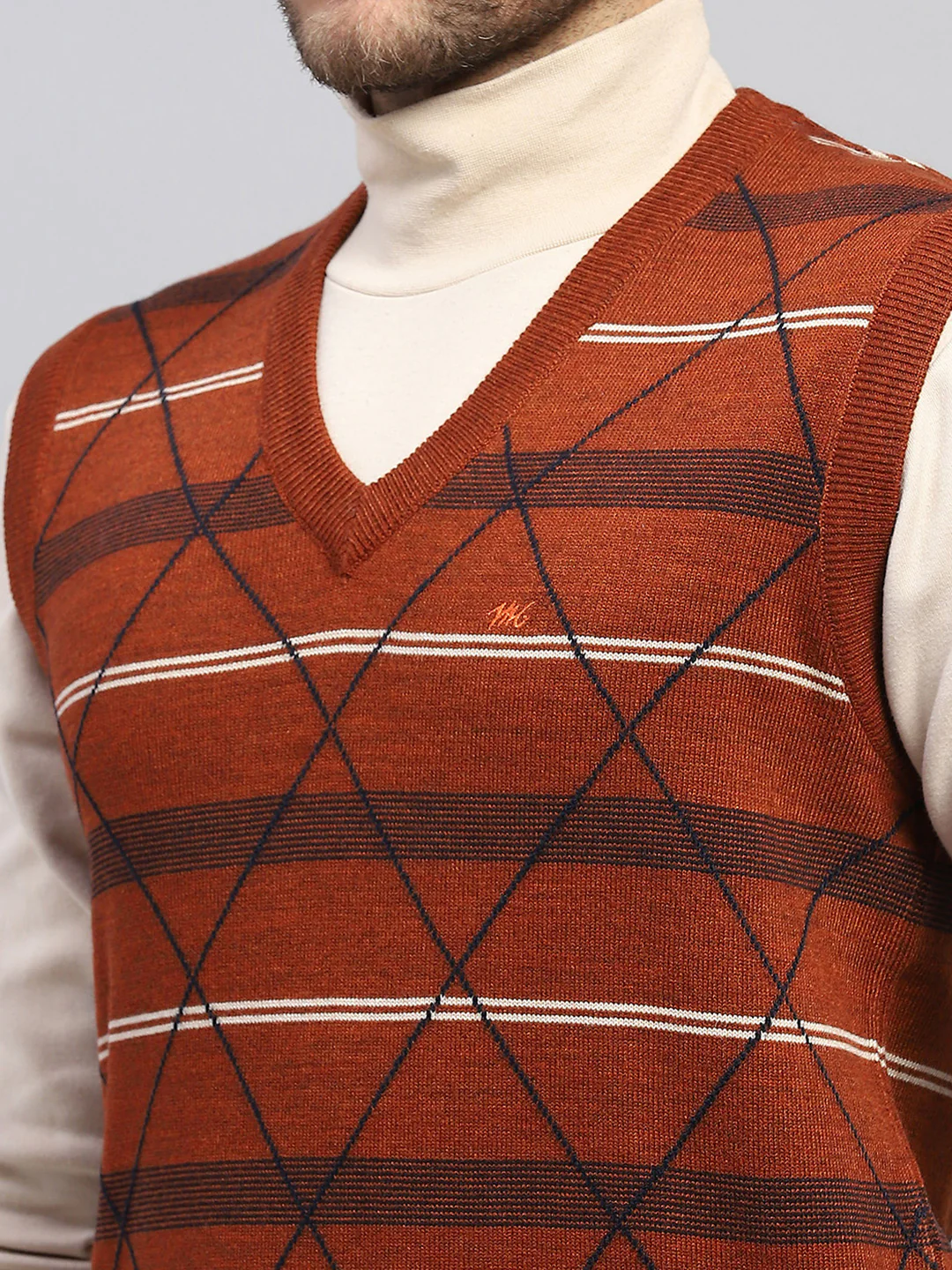 Men Multicolor Printed V Neck Sleeveless Sweater - Image 6