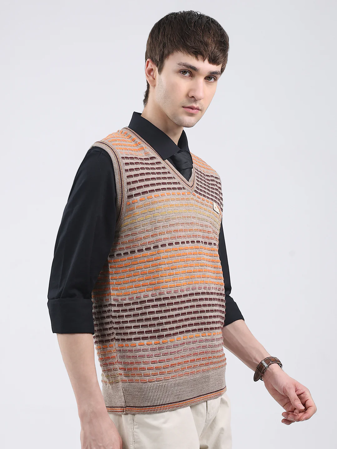 Men Multicolor Self Design V Neck Sleeveless Sweater - Image 4