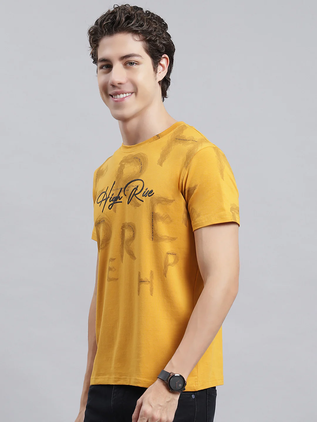 Men Mustard Printed T-Shirt - Image 4