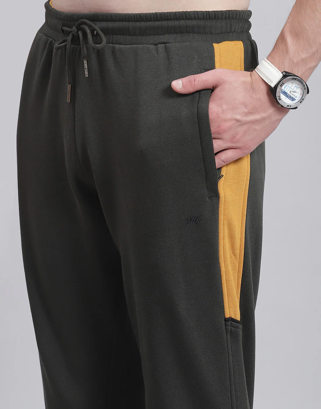 Men Mustard Solid Stand Collar Full Sleeve Tracksuit - Image 8