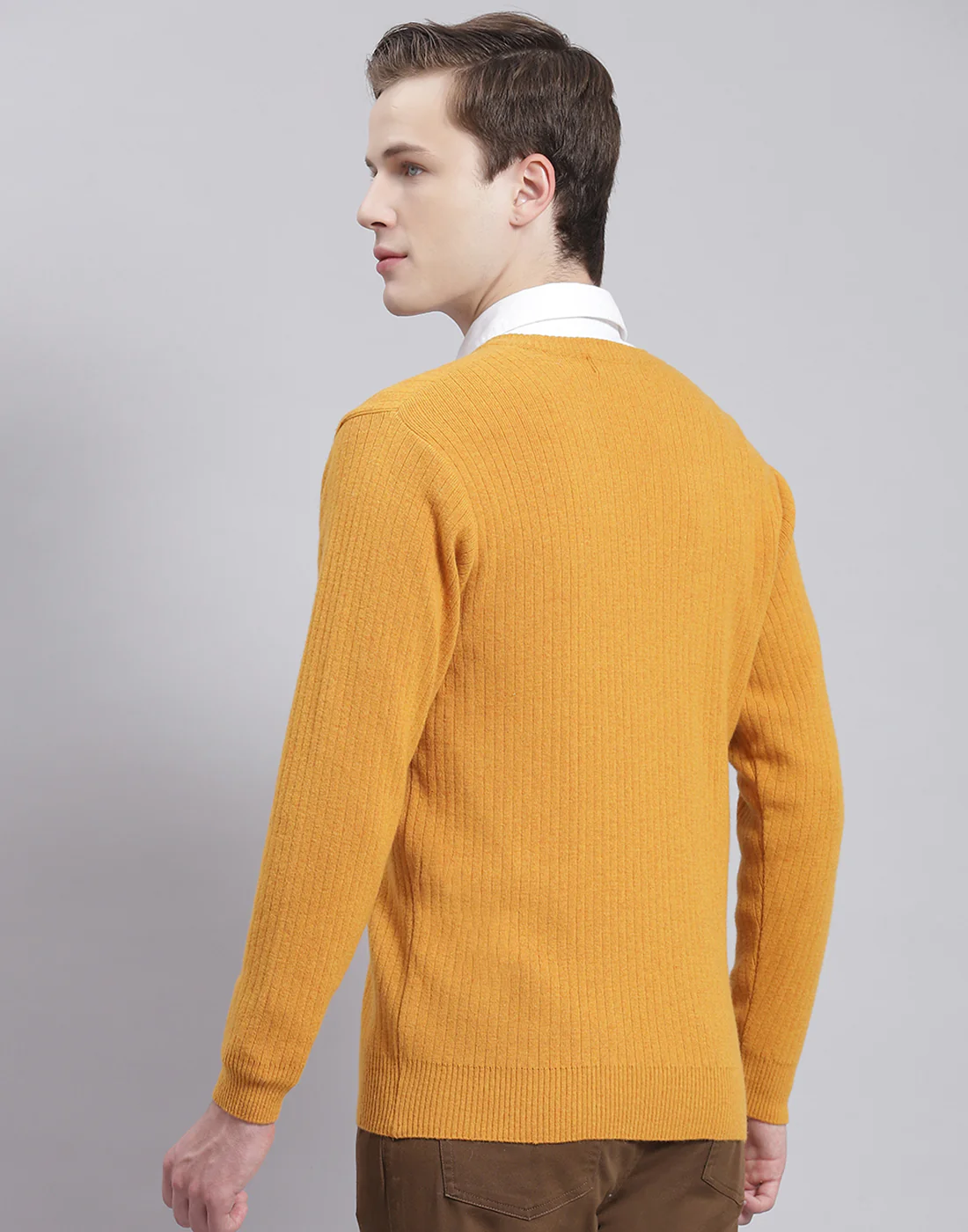 Men Mustard Solid V Neck Full Sleeve Sweater - Image 5