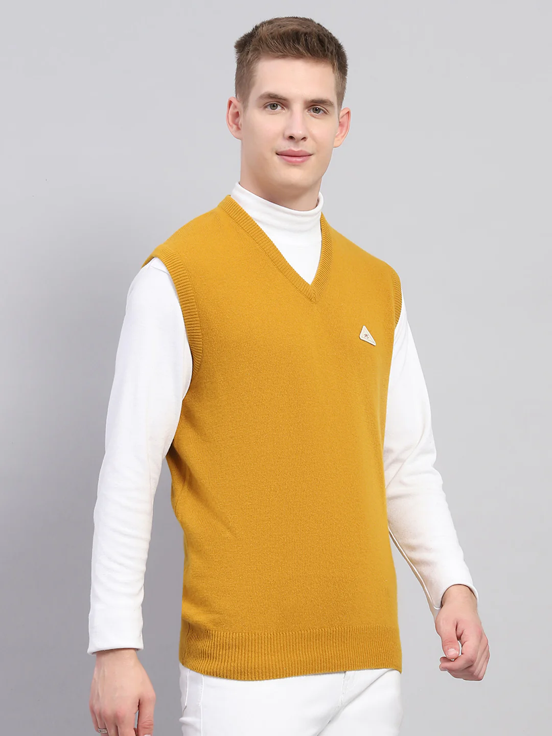 Men Mustard Solid V Neck Sleeveless Sweater - Image 4