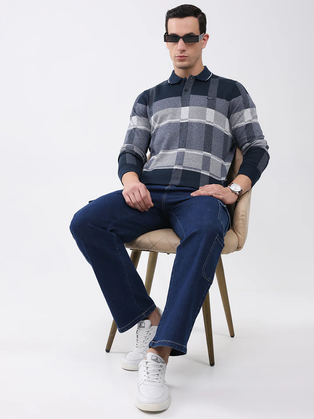 Men Navy Blue Abstract Collar Full Sleeve Winter T-Shirt - Image 2