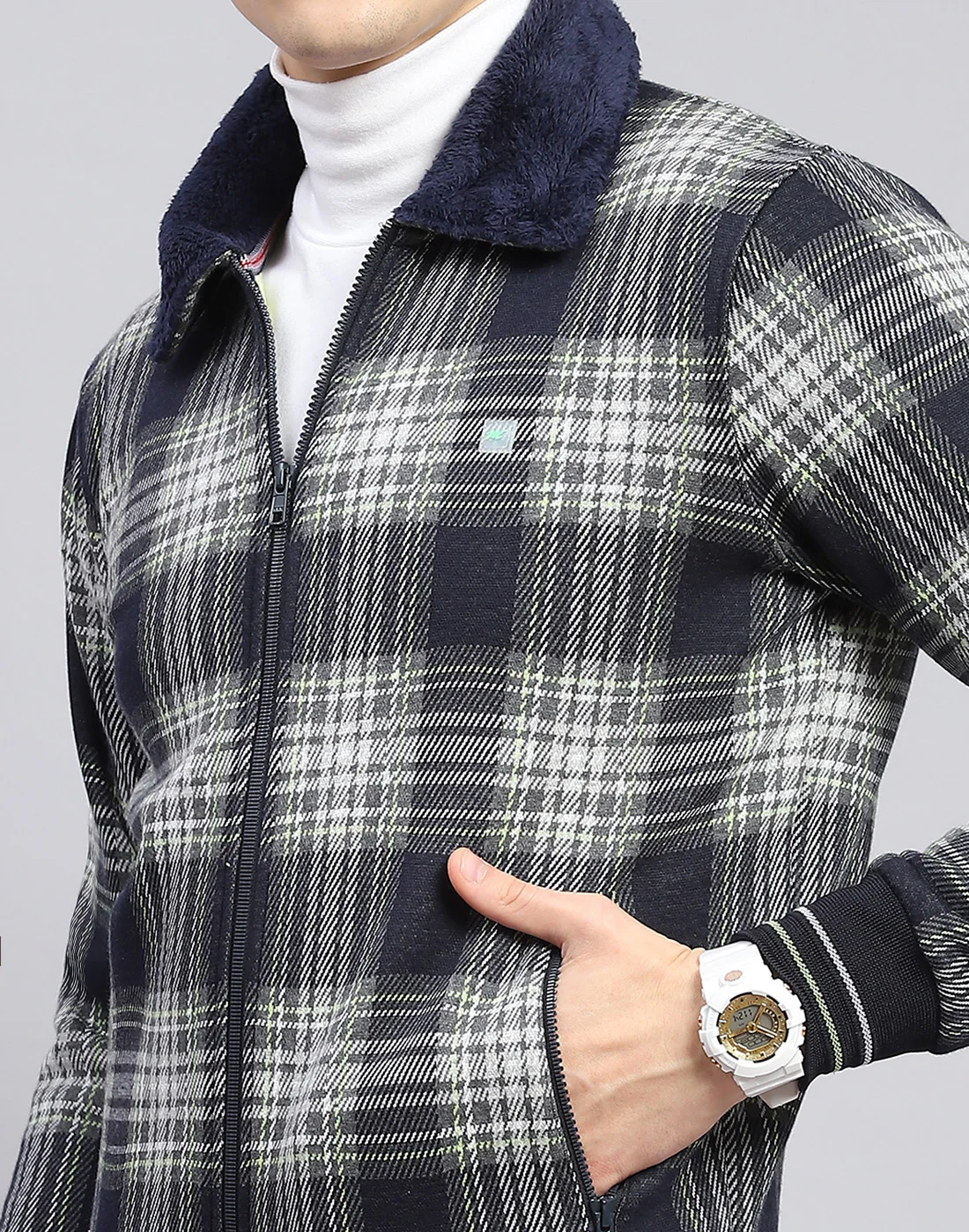 Men Navy Blue Check Collar Full Sleeve Sweatshirt - Image 8