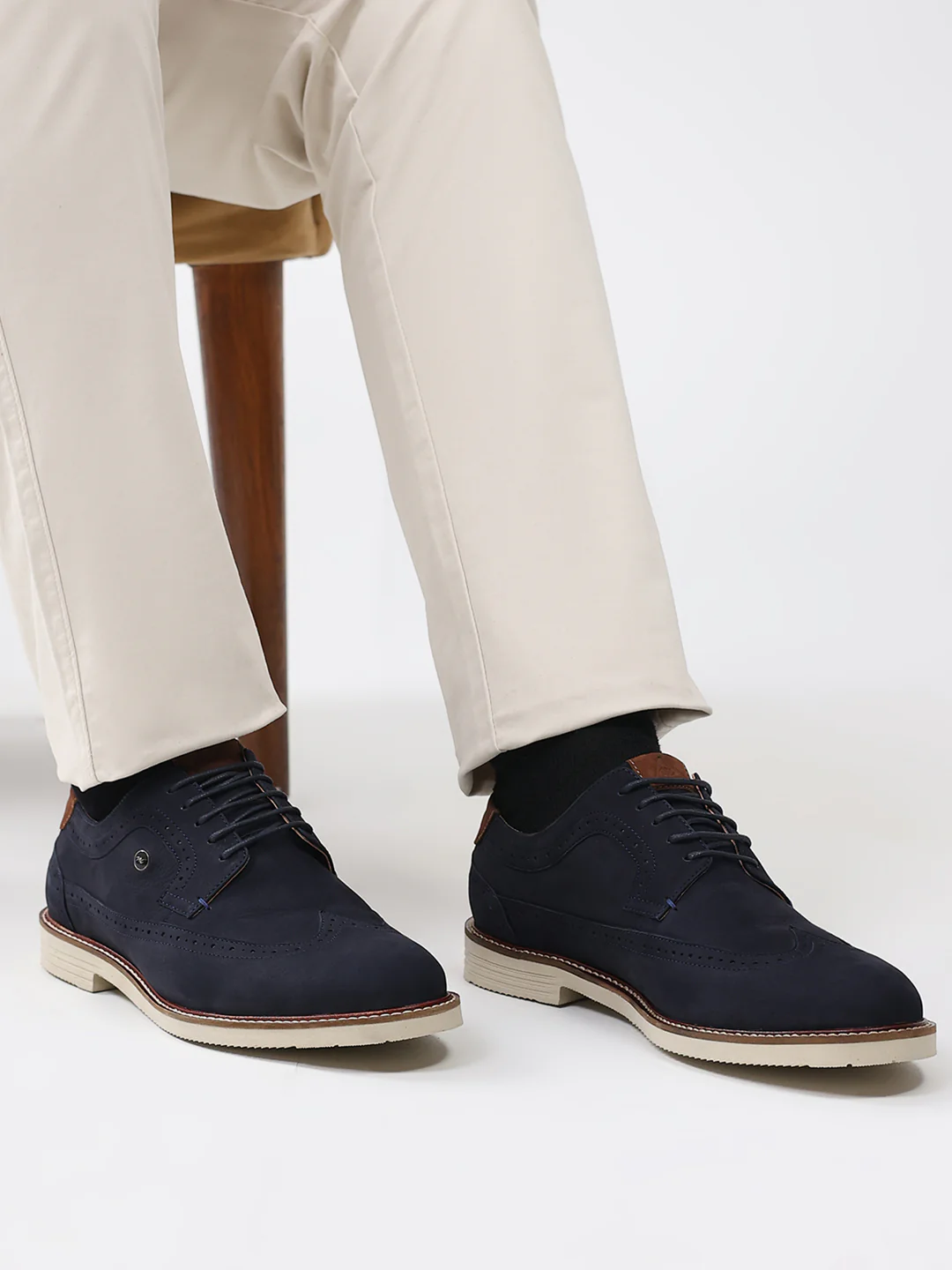 Men Navy Blue Lace Up Genuine Leather Casual Brogues - Image 10