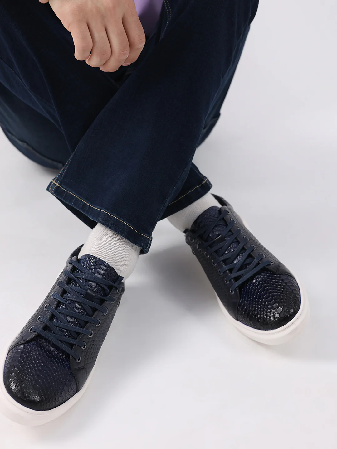 Men Navy Blue Lace Up Leather Sneakers - Stylish & Comfortable - Image 10