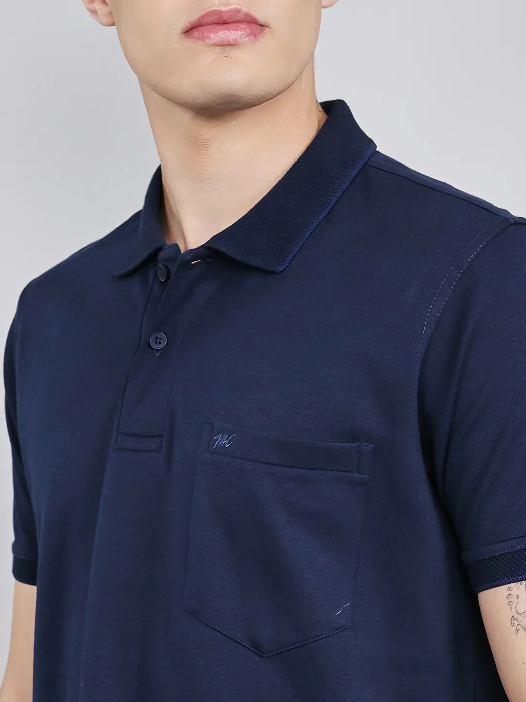 Men Navy Blue Plain Collar Half Sleeve T-Shirt - Image 5