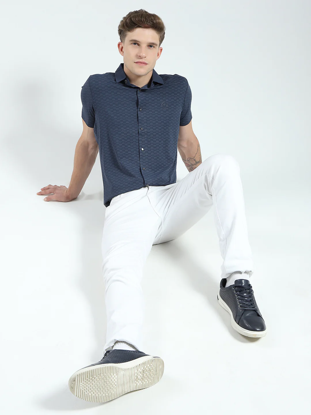 Men Navy Blue Printed Collar Half Sleeve Shirt - Image 2