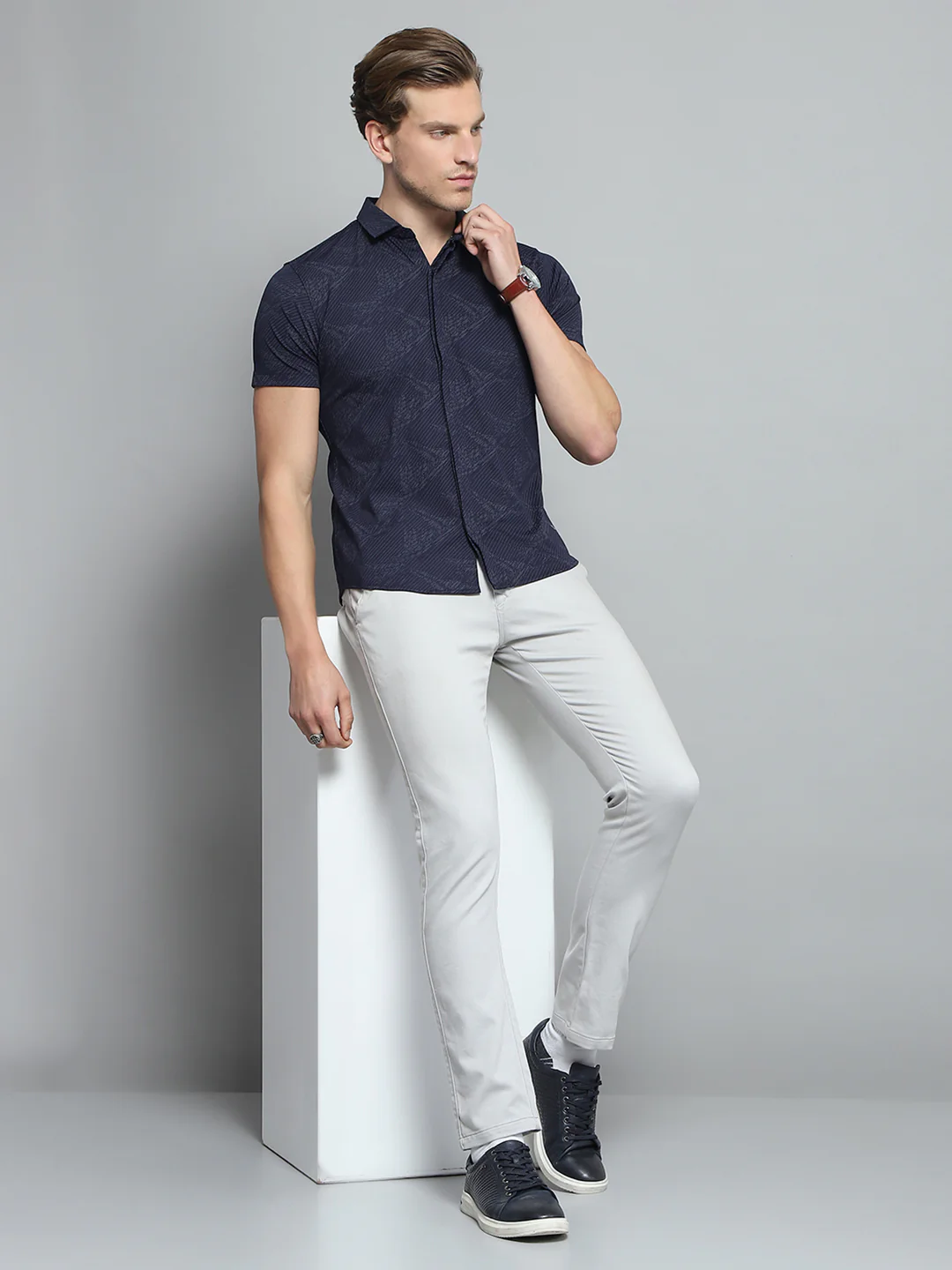Men Navy Blue Printed Collar Half Sleeve Shirt - Image 2