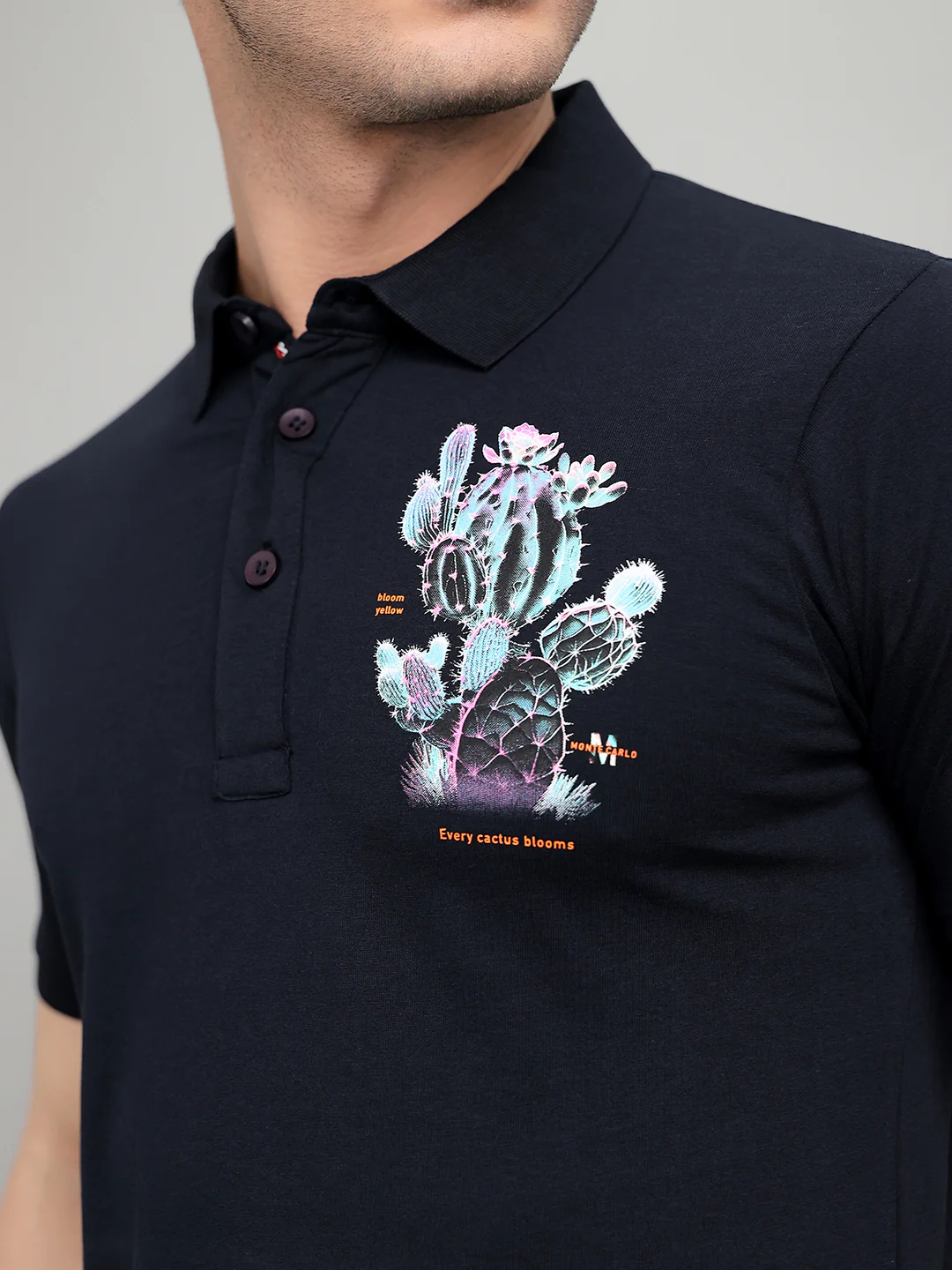 Men Navy Blue Printed Collar Half Sleeve T-Shirt - Image 4