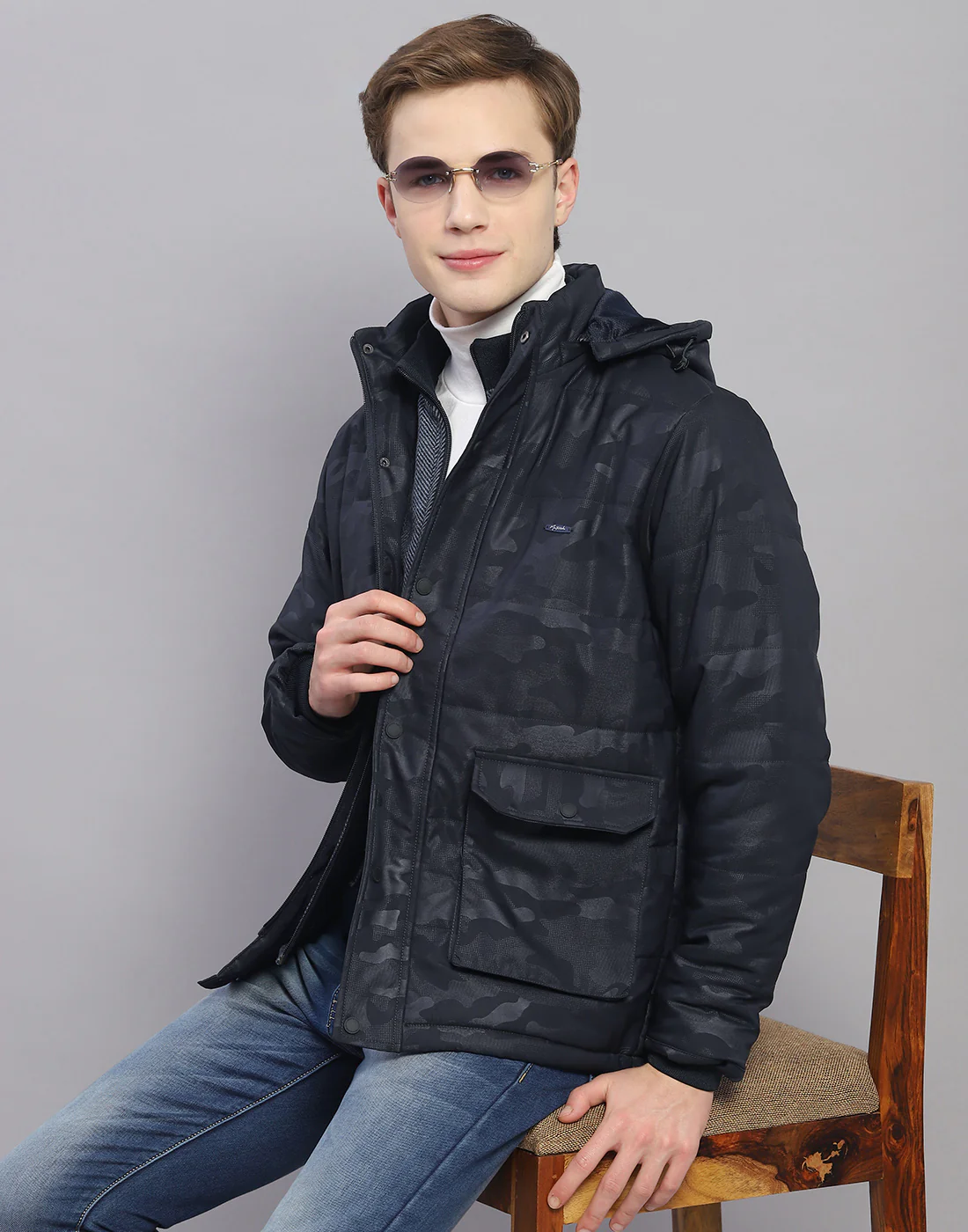 Men Navy Blue Printed Hooded Full Sleeve Jacket - Image 6