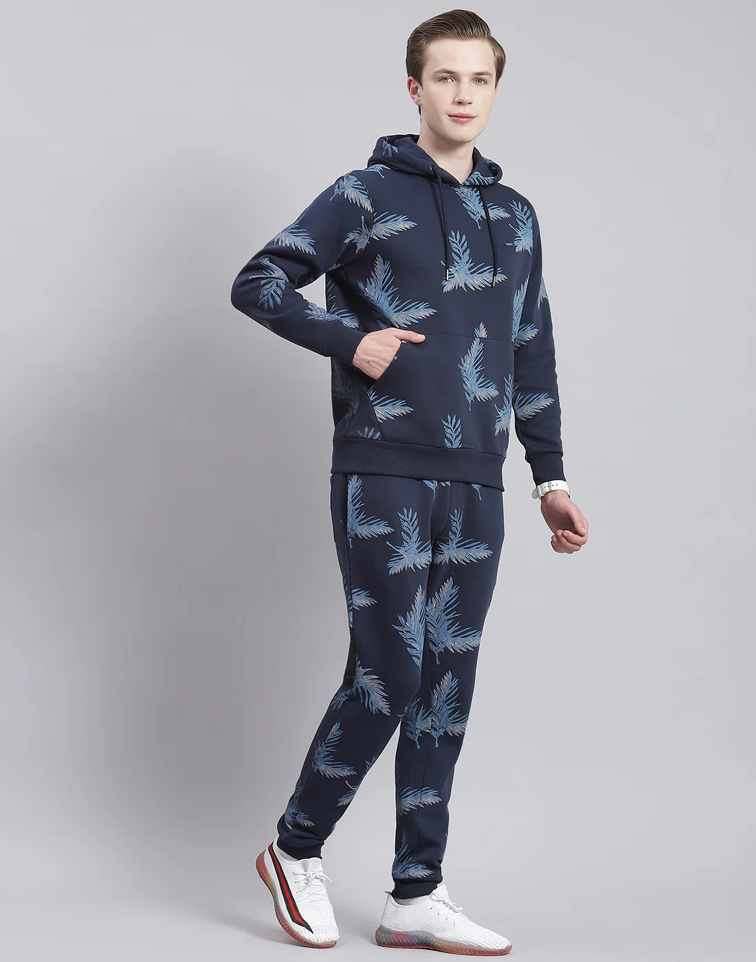 Men Navy Blue Printed Hooded Full Sleeve Tracksuit - Image 4