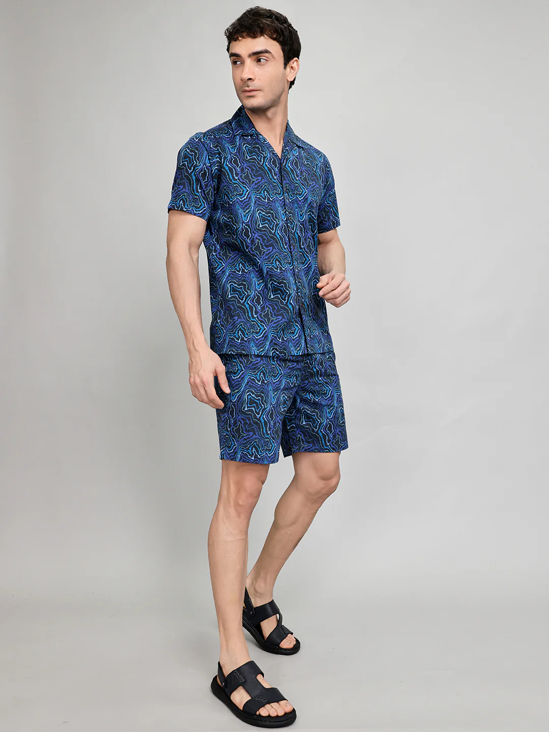 Men Navy Blue Printed Revere Collar Half Sleeve Cords Set - Image 3