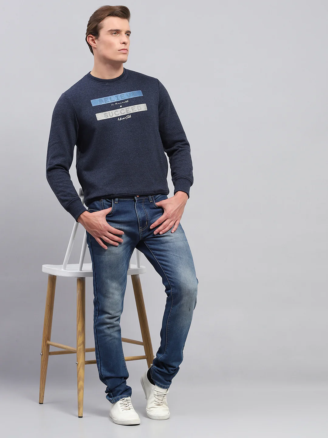 Men Navy Blue Printed Round Neck Full Sleeve Sweatshirt - Image 2