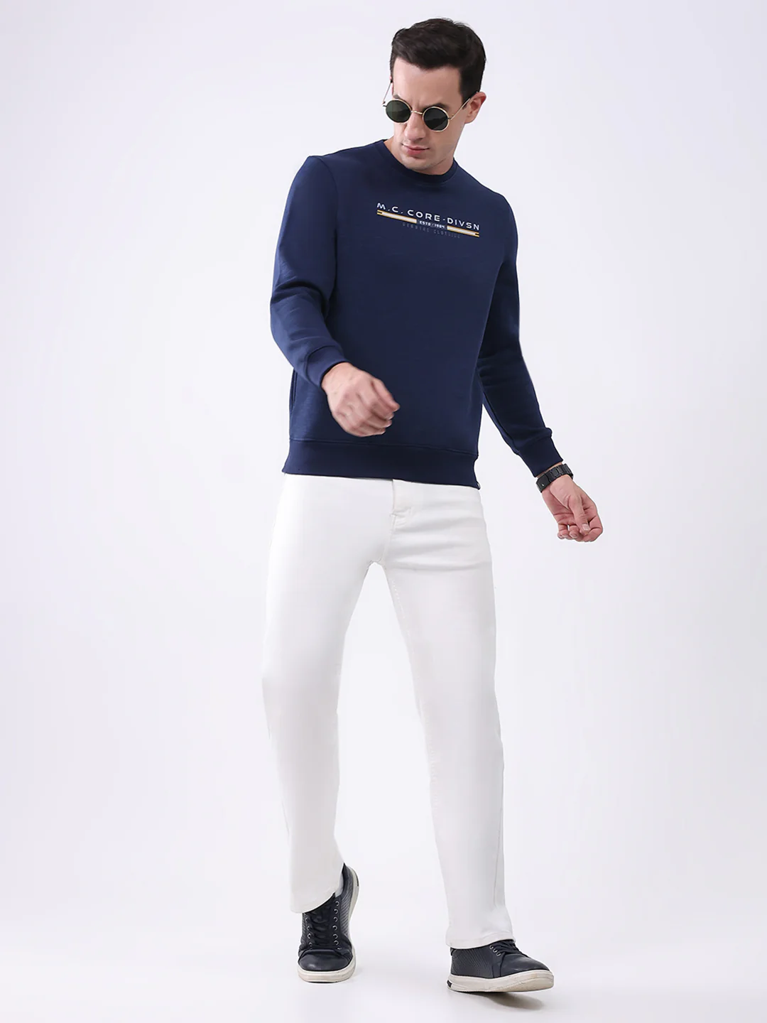 Men Navy Blue Printed Round Neck Full Sleeve Sweatshirt - Image 2