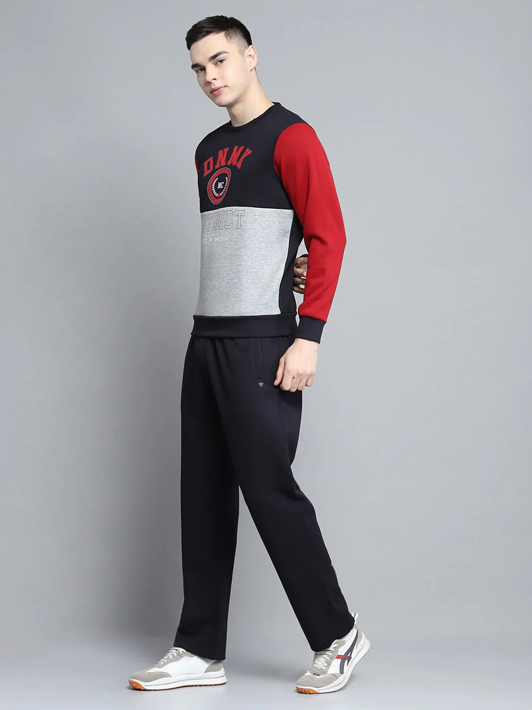 Men Navy Blue Printed Round Neck Full Sleeve Winter Tracksuit - Image 3