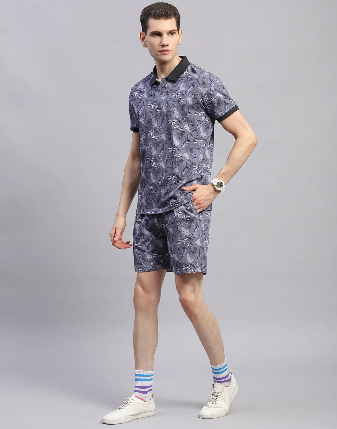 Men Navy Blue Printed Round Neck Half Sleeve Bermuda Set - Image 3