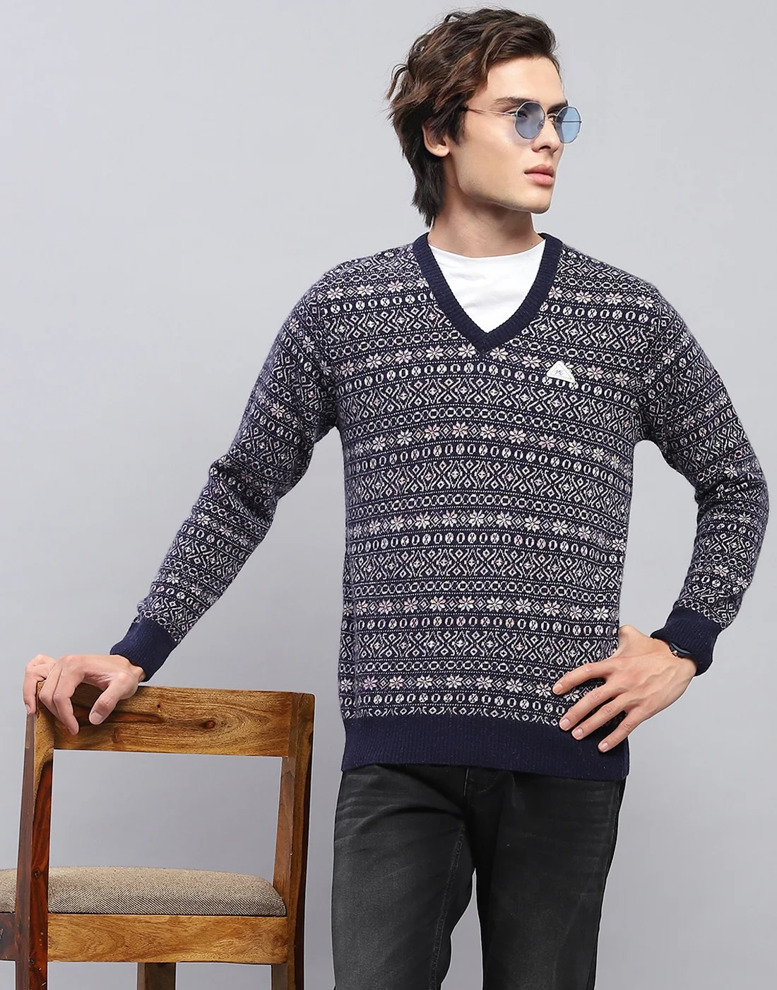 Men Navy Blue Self Design V Neck Full Sleeve Pullover - Image 6