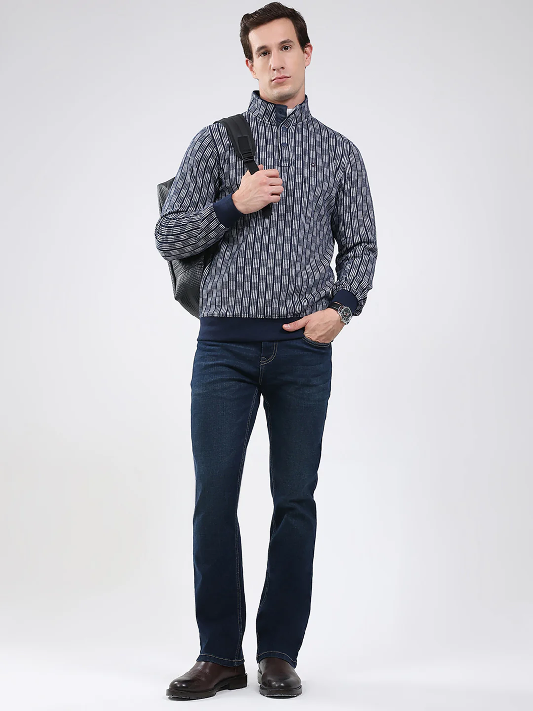 Men Navy Blue Solid Band Neck Full Sleeve Sweatshirt - Image 2