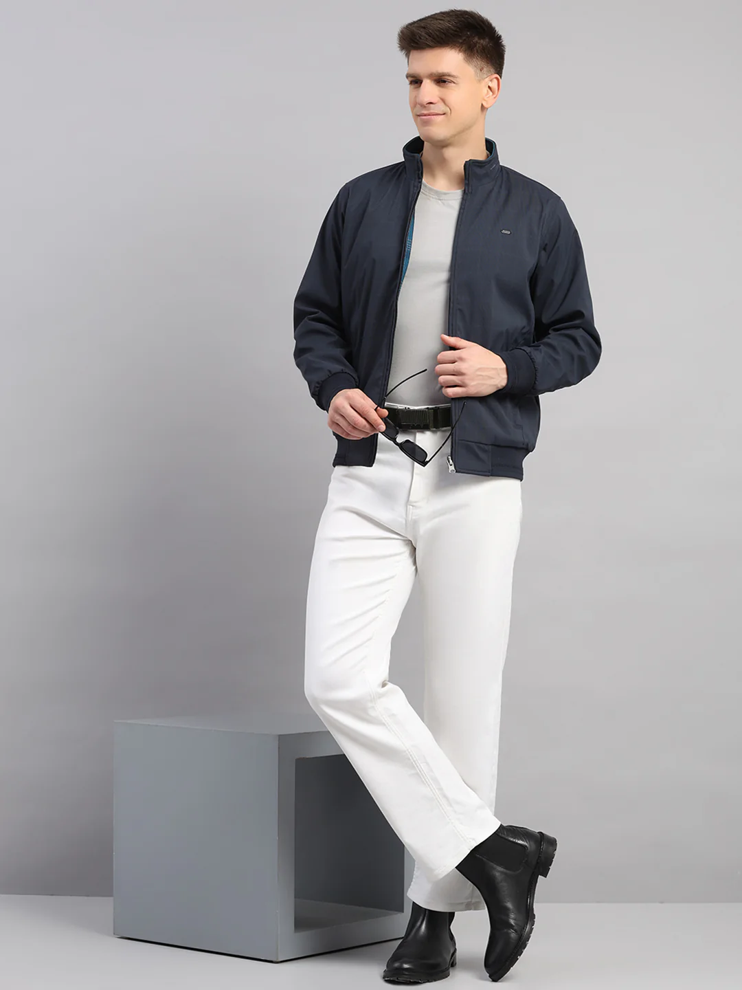 Men Navy Blue Solid Collar Full Sleeve Reversible Jacket - Image 2