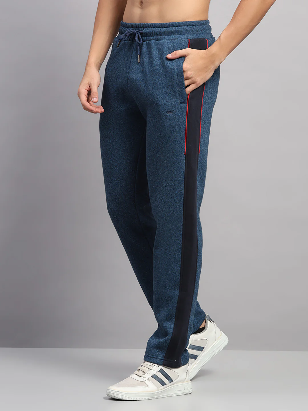Men Navy Blue Solid Collar Full Sleeve Winter Tracksuit - Image 7