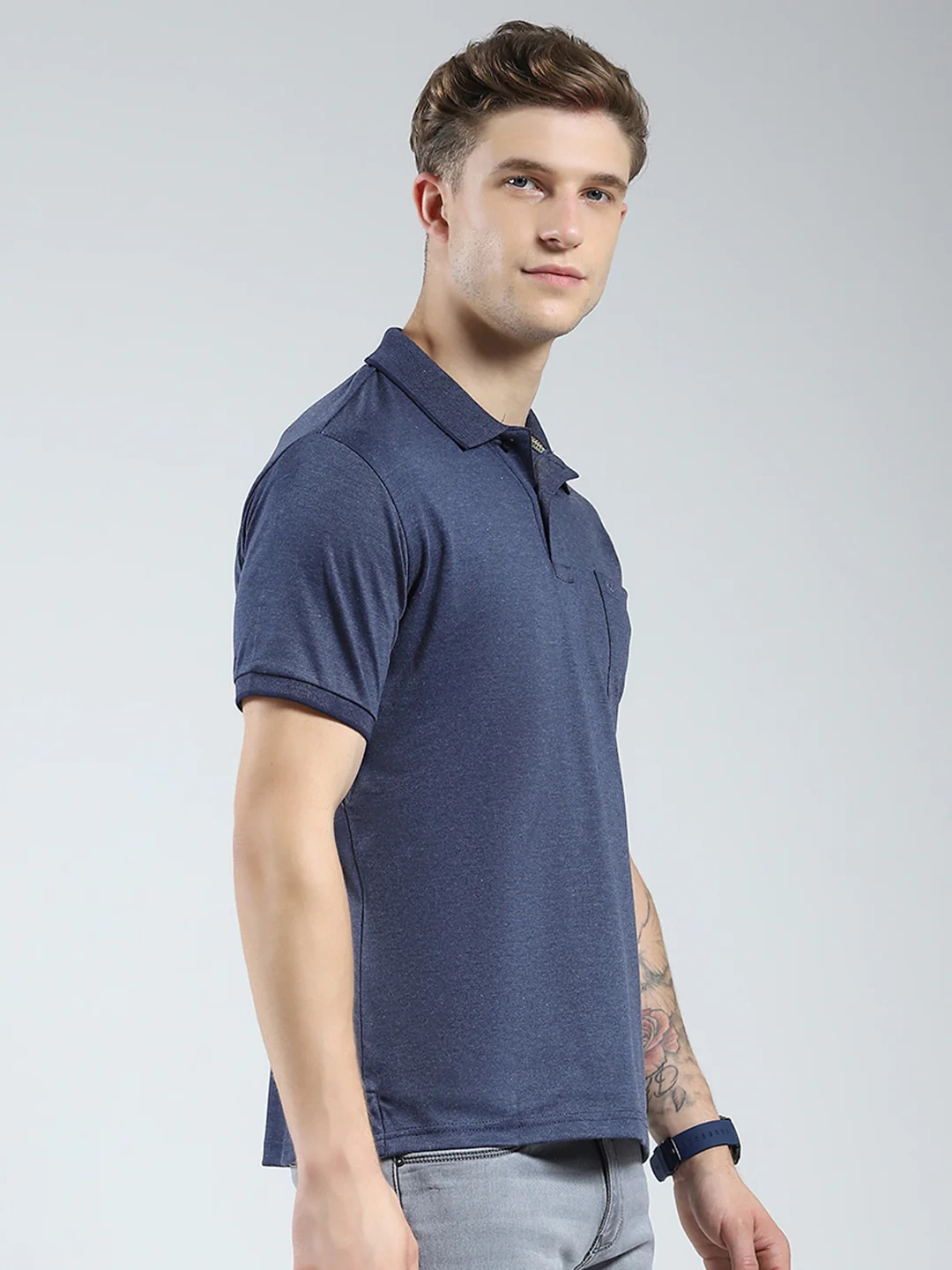 Men Navy Blue Solid Collar Half Sleeve T-Shirt - Image 4