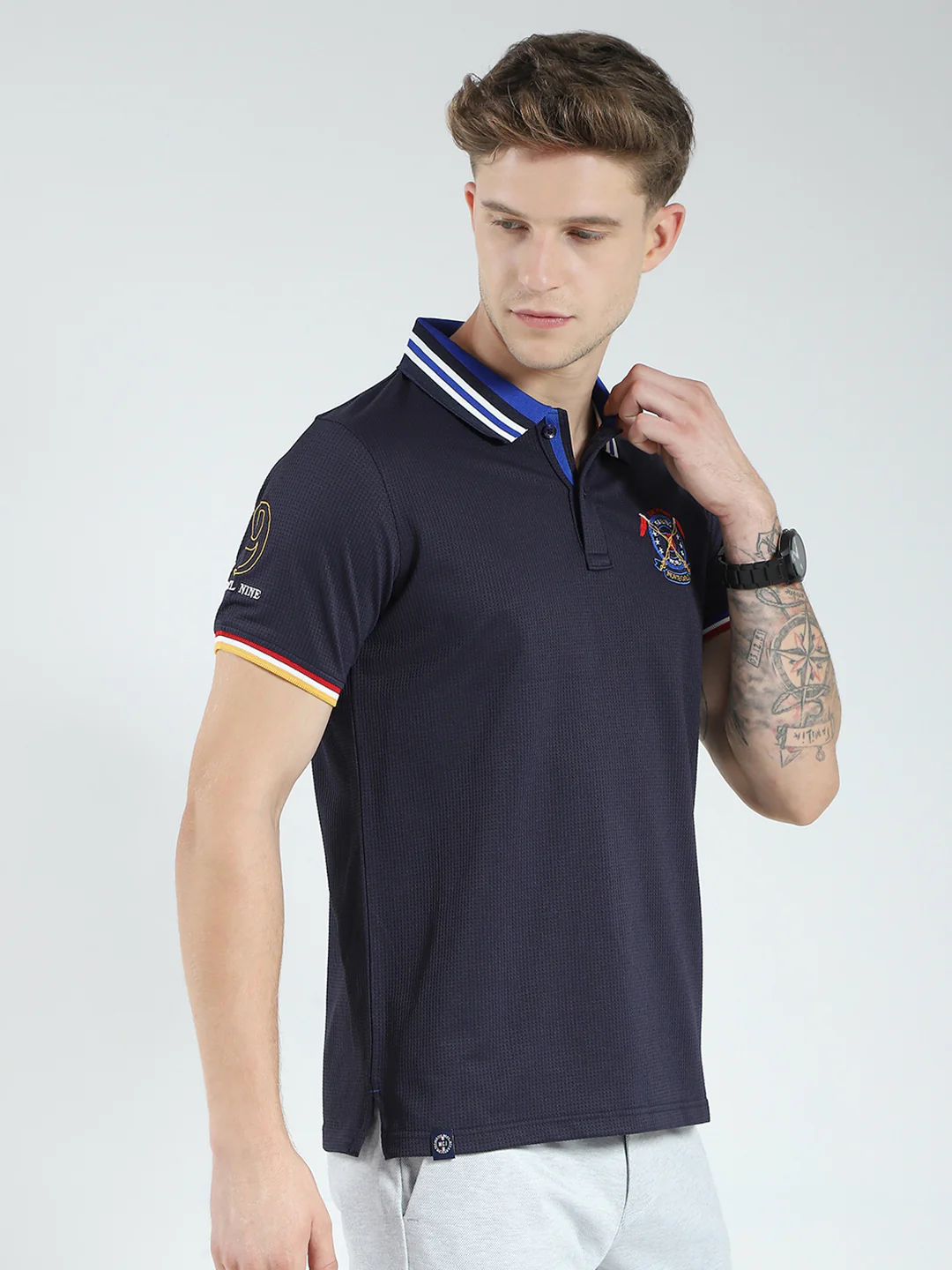 Men Navy Blue Solid Collar Half Sleeve T-Shirt - Image 4