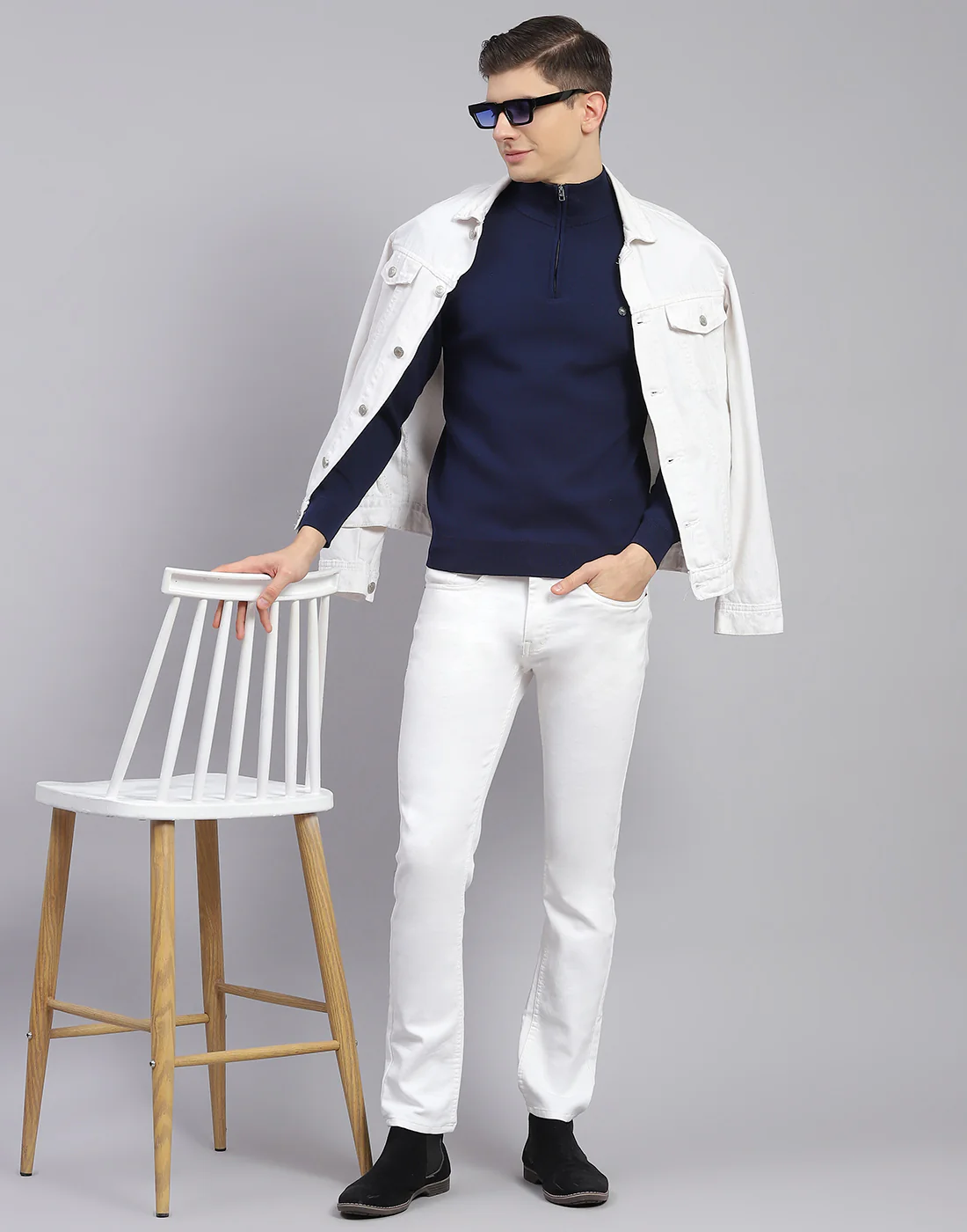Men Navy Blue Solid H Neck Full Sleeve Sweater - Image 6
