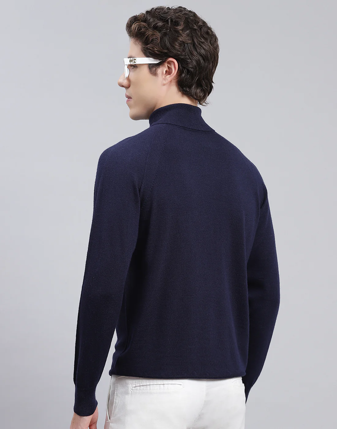 Men Navy Blue Solid High Neck Full Sleeve Pullover - Image 5