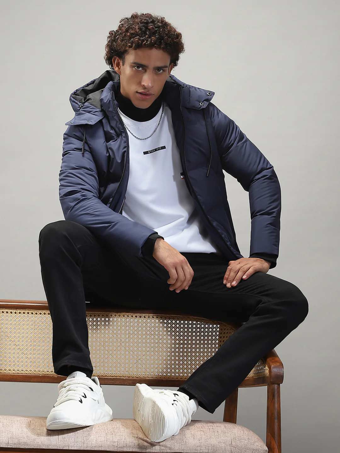 Men Navy Blue Solid Hooded Full Sleeve Jacket - Image 2