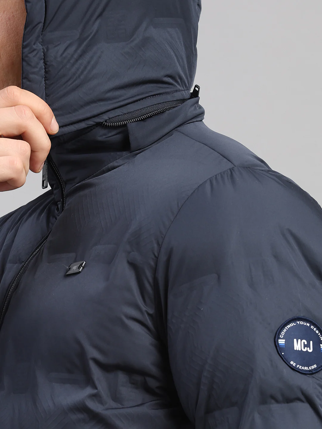 Men Navy Blue Solid Hooded Full Sleeve Jacket - Image 8