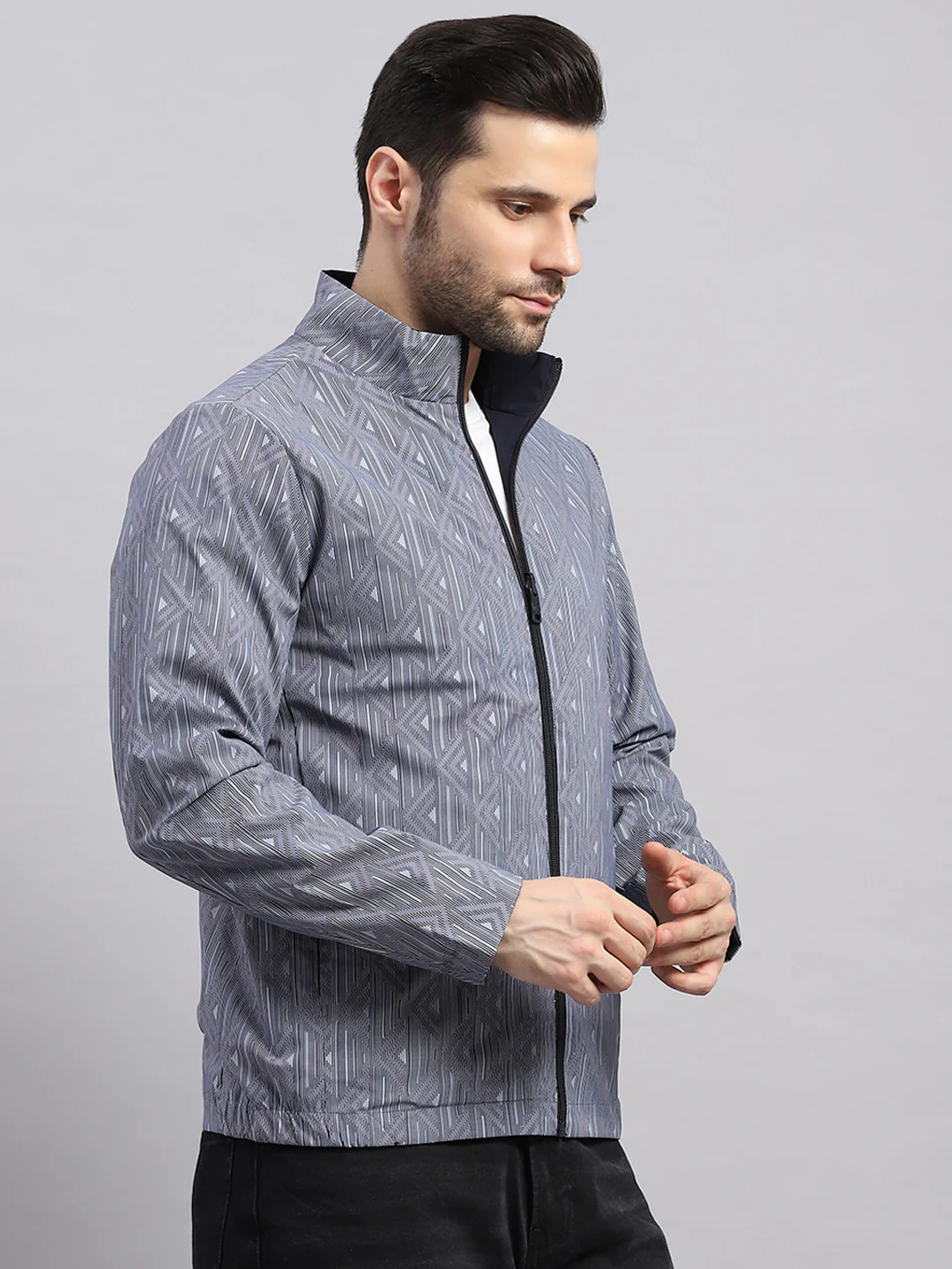 Men Navy Blue Solid Hooded Full Sleeve Reversible Jacket - Image 4