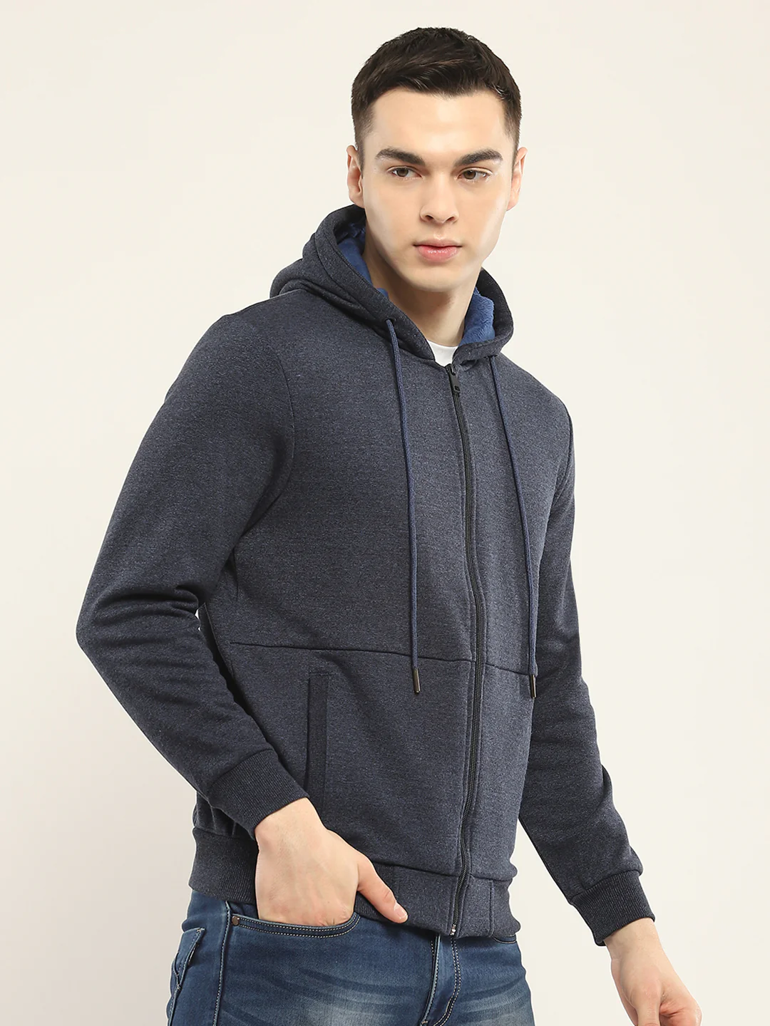 Men Navy Blue Solid Hooded Full Sleeve Sweatshirt - Image 4
