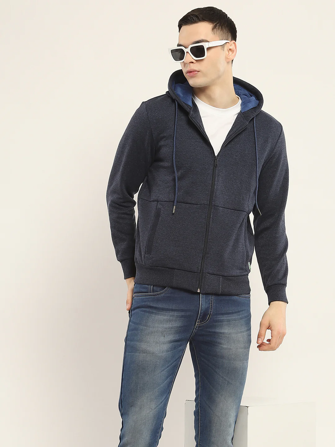 Men Navy Blue Solid Hooded Full Sleeve Sweatshirt - Image 6