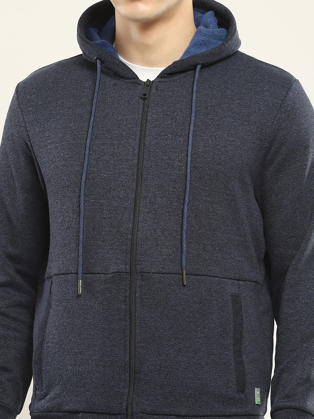 Men Navy Blue Solid Hooded Full Sleeve Sweatshirt - Image 7