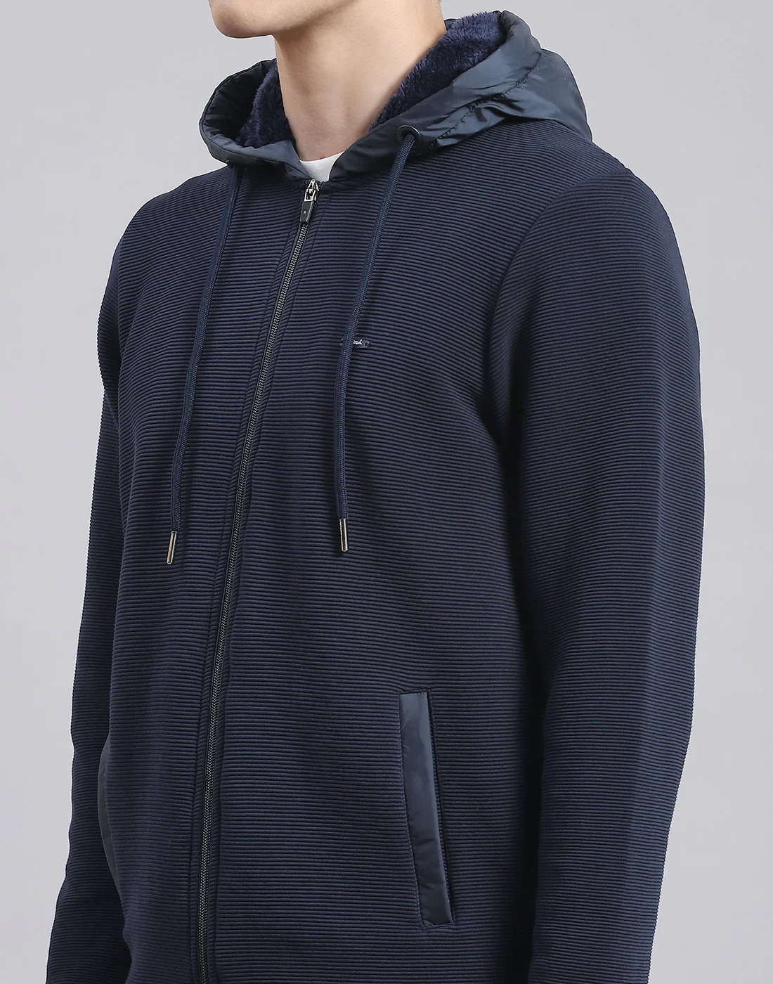 Men Navy Blue Solid Hooded Full Sleeve Sweatshirt - Image 7