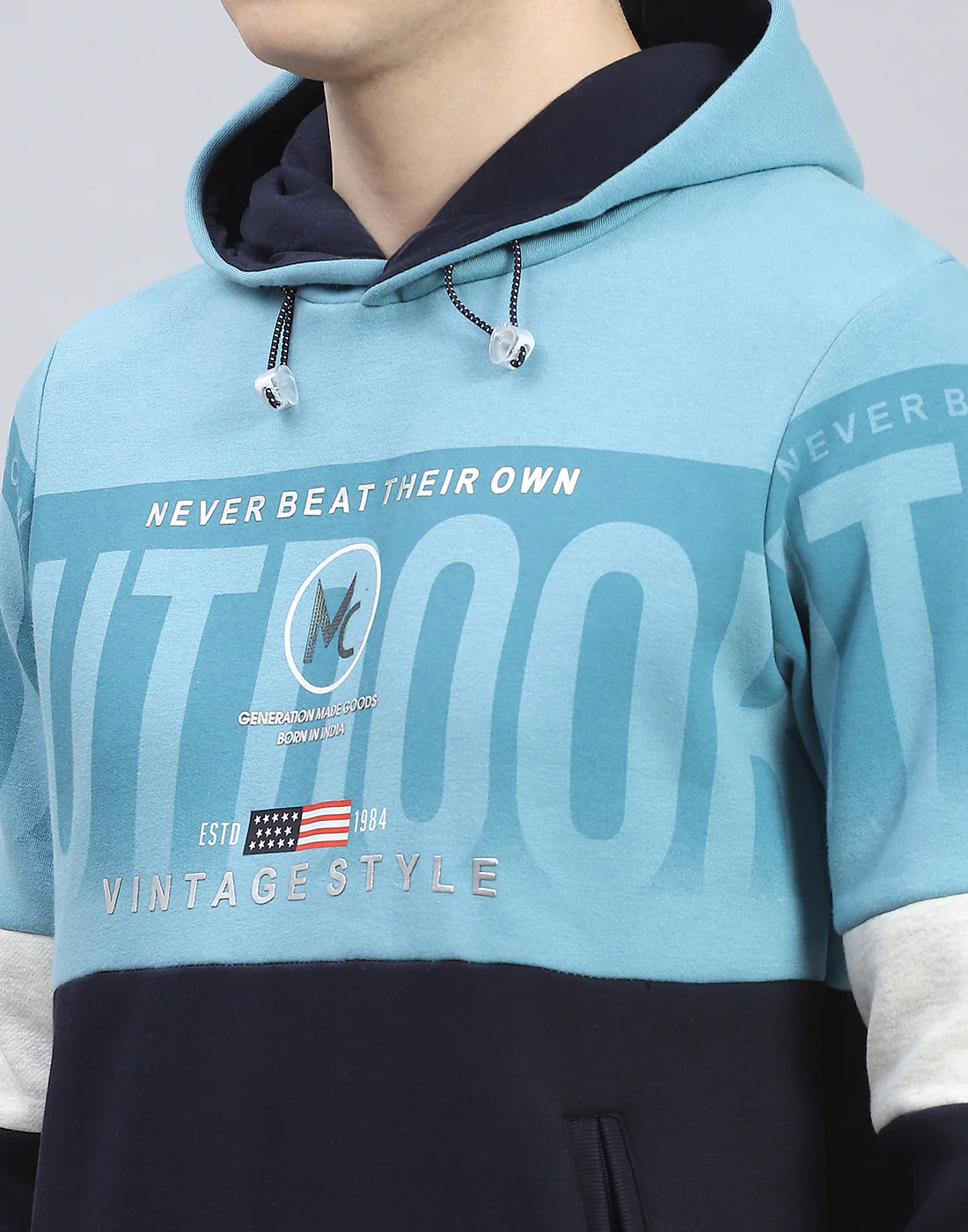 Men Navy Blue Solid Hooded Full Sleeve Tracksuit - Image 7