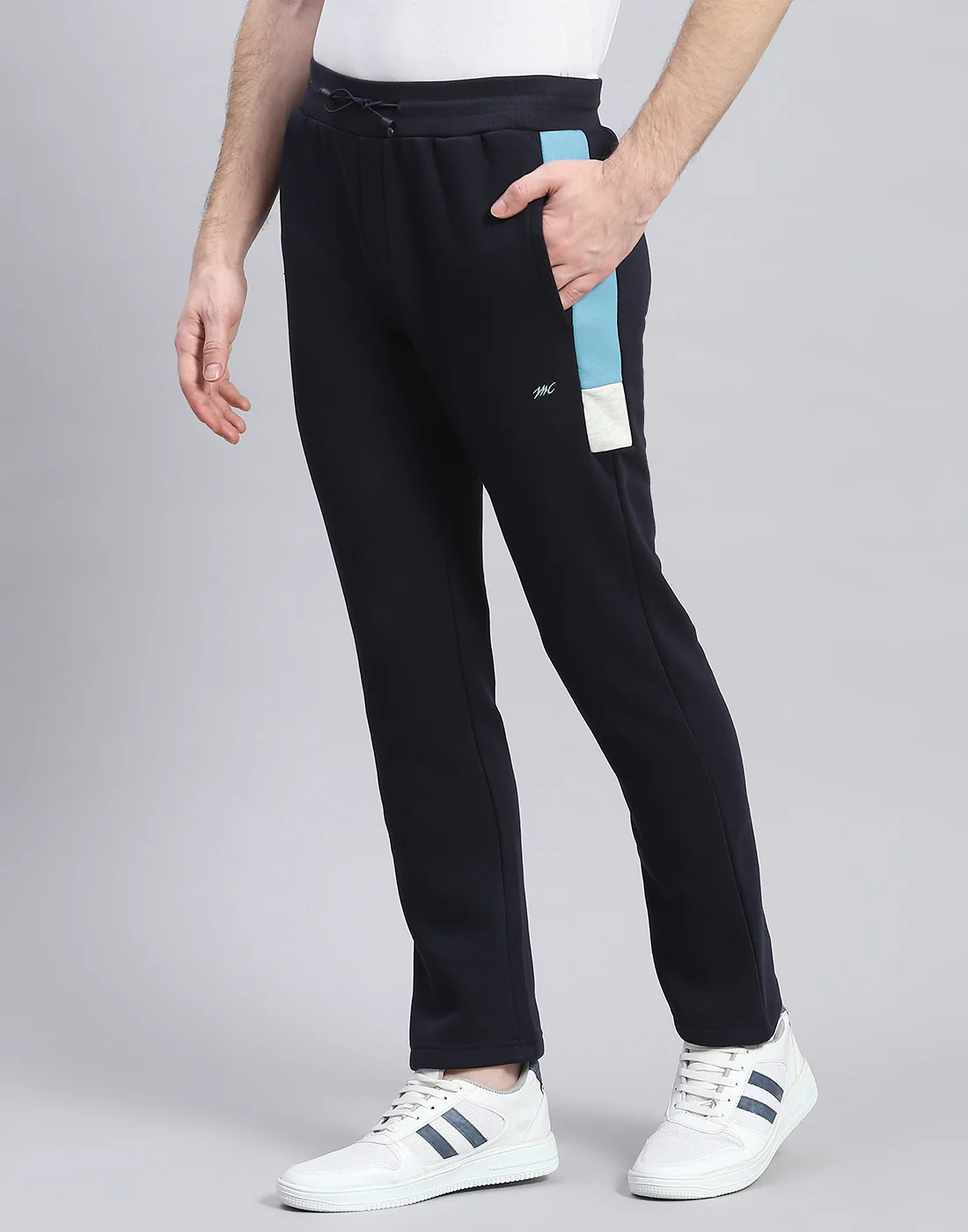 Men Navy Blue Solid Hooded Full Sleeve Tracksuit - Image 8