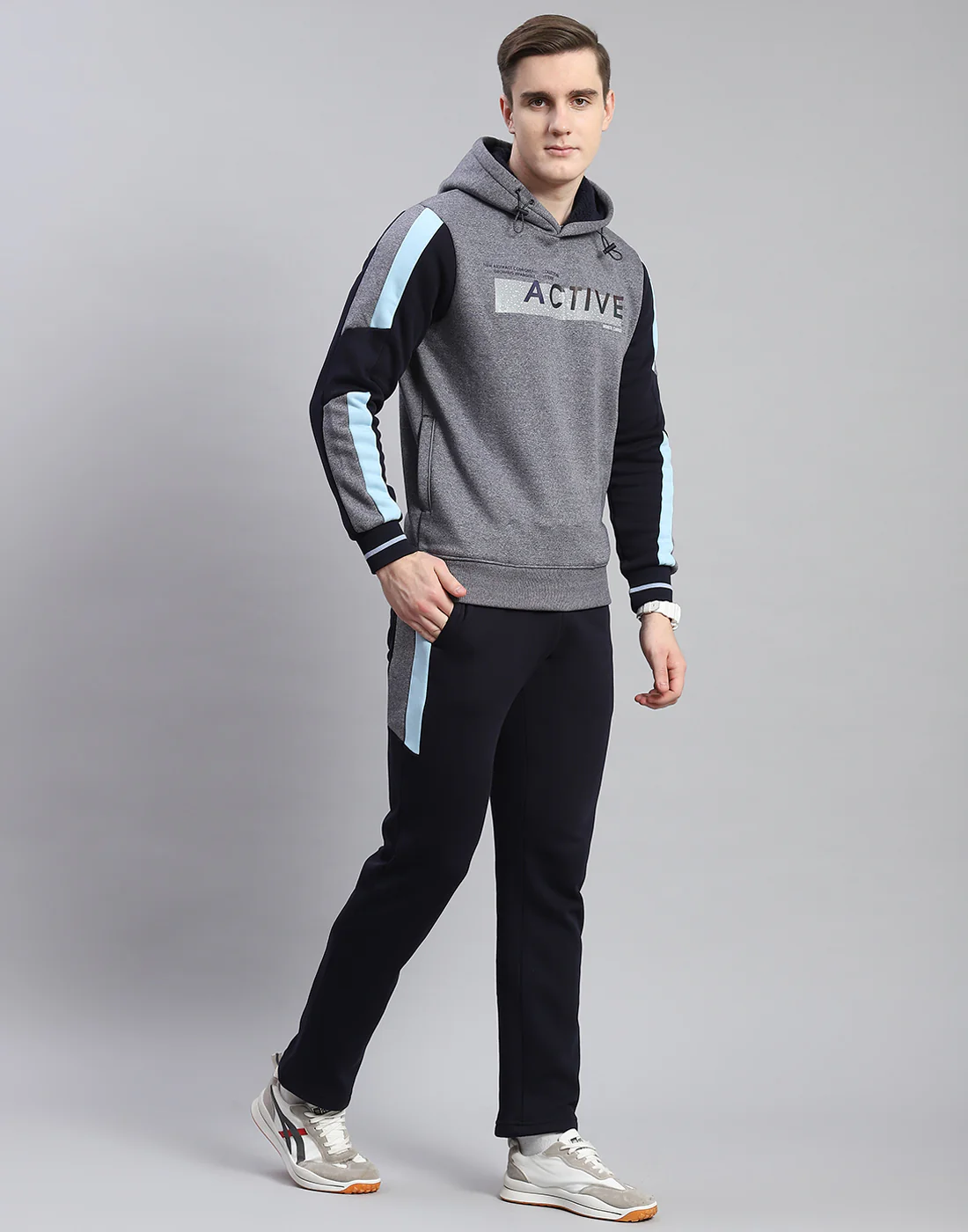 Men Navy Blue Solid Hooded Full Sleeve Tracksuit - Image 5