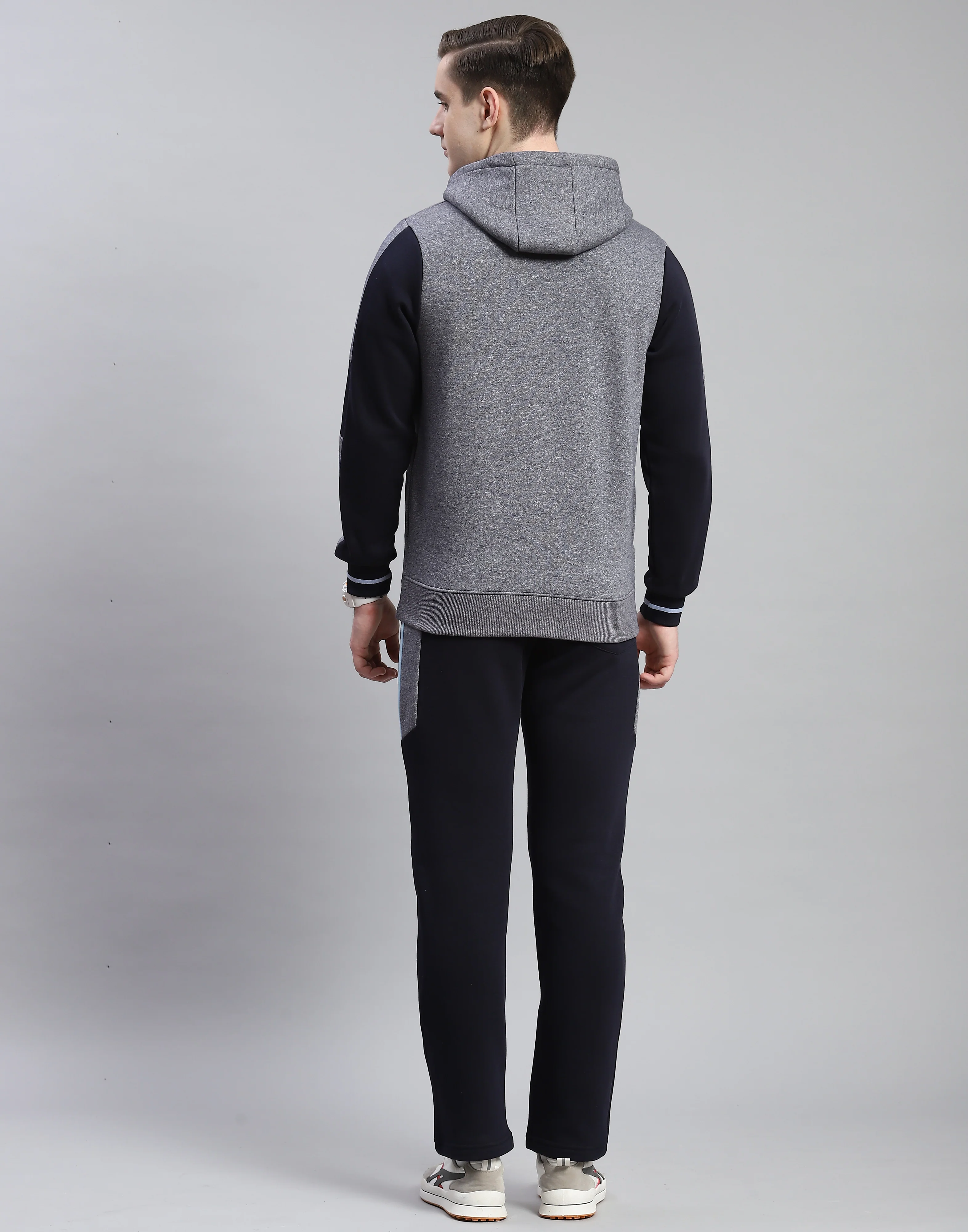 Men Navy Blue Solid Hooded Full Sleeve Tracksuit - Image 6
