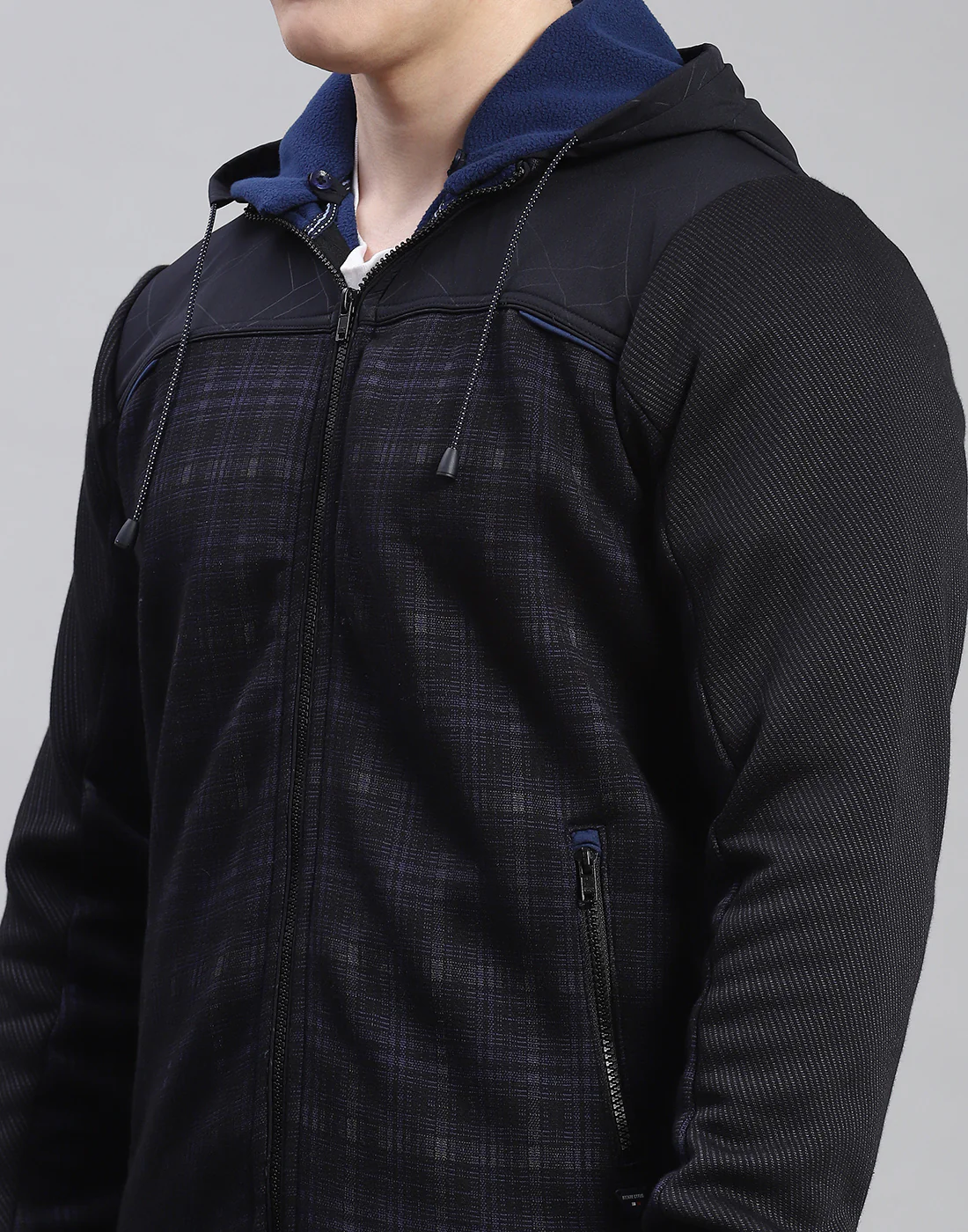 Men Navy Blue Solid Hooded Full Sleeve Tracksuit - Image 6