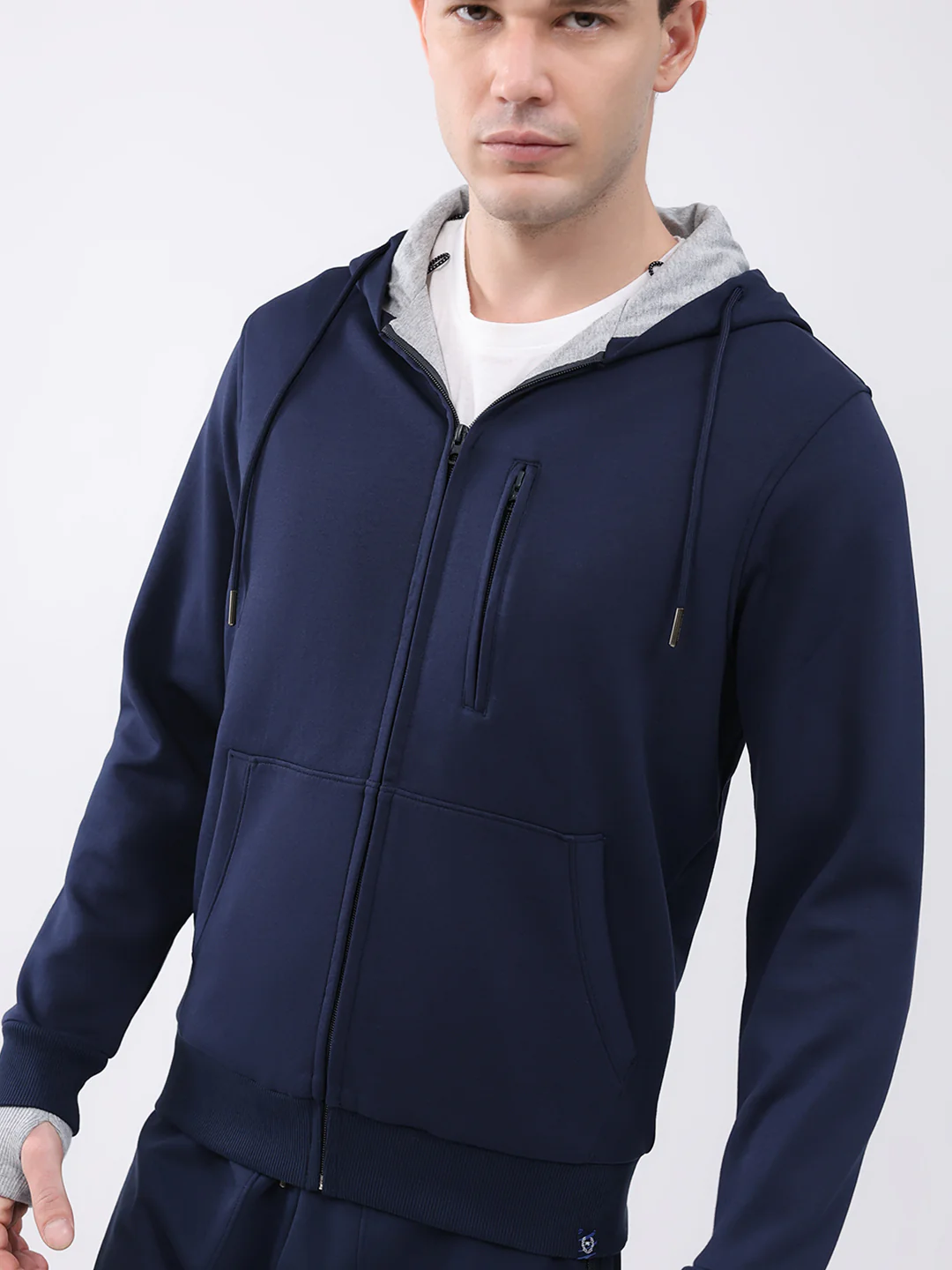 Men Navy Blue Solid Hooded Full Sleeve Winter Tracksuit - Image 6